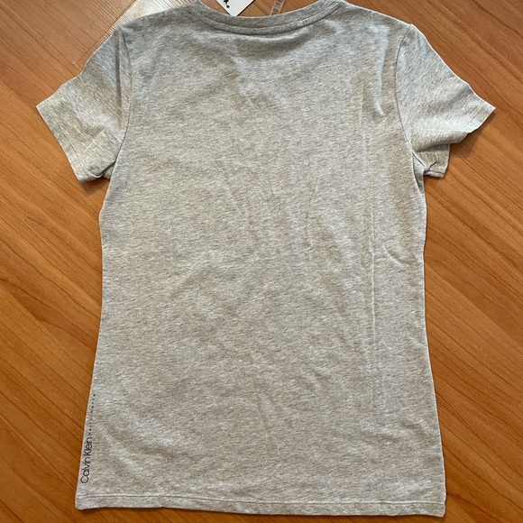 Calvin Klein Graphic Tee - Picture 8 of 11